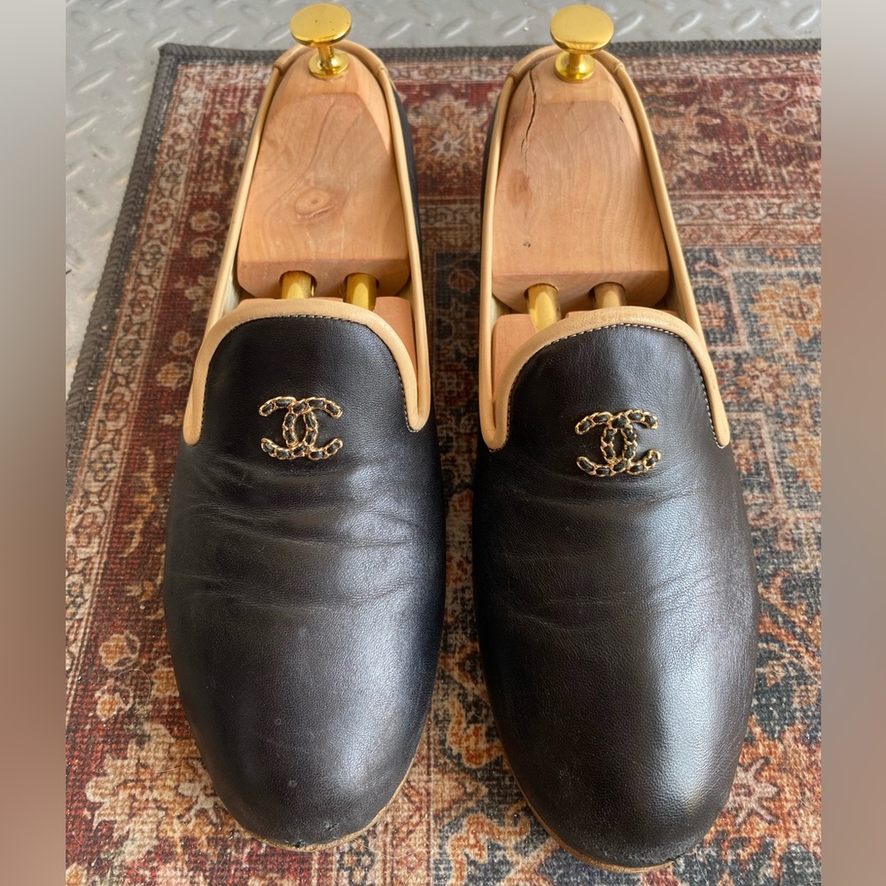 Chanel Interlock Double C Chain Leather Loafers
